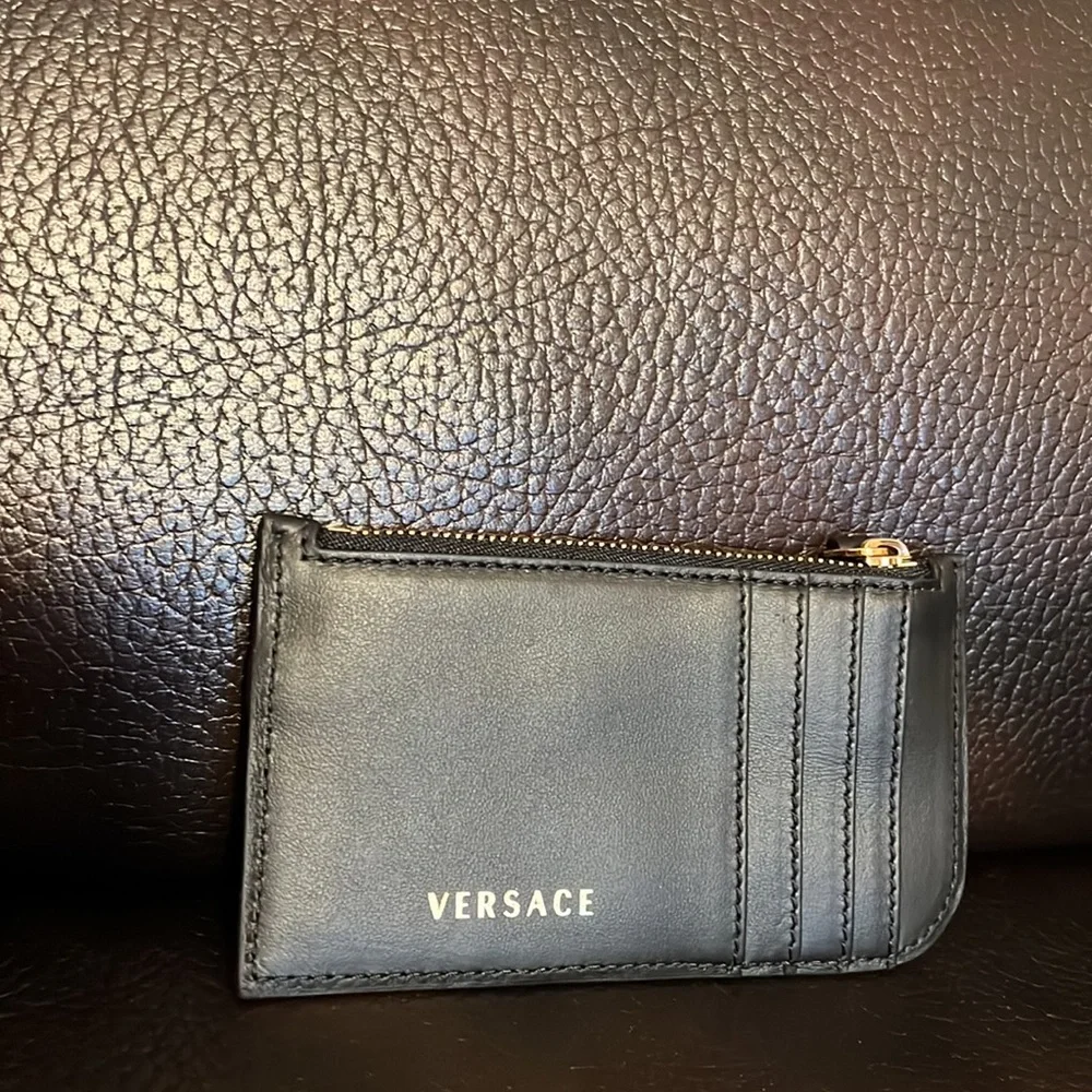 Versace unisex zip up keychain Virtus logo leather card holder wallet NWB - Picture 5 of 8
